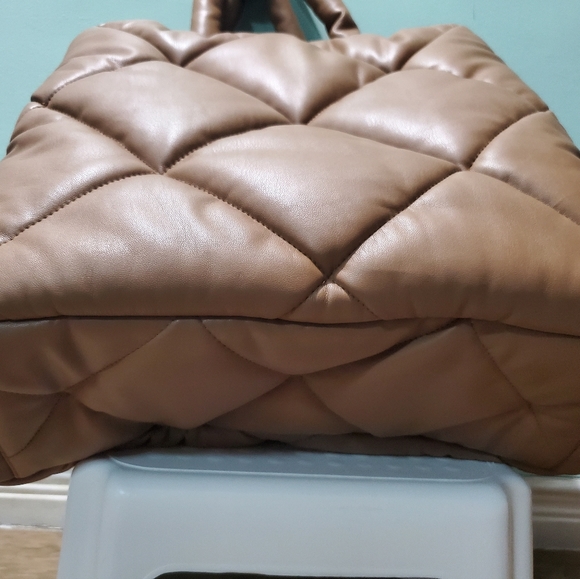 NWT STAND STUDIO Assante Diamond Taupe Brown Faux Leather Quilted Tote Bag - Picture 7 of 11